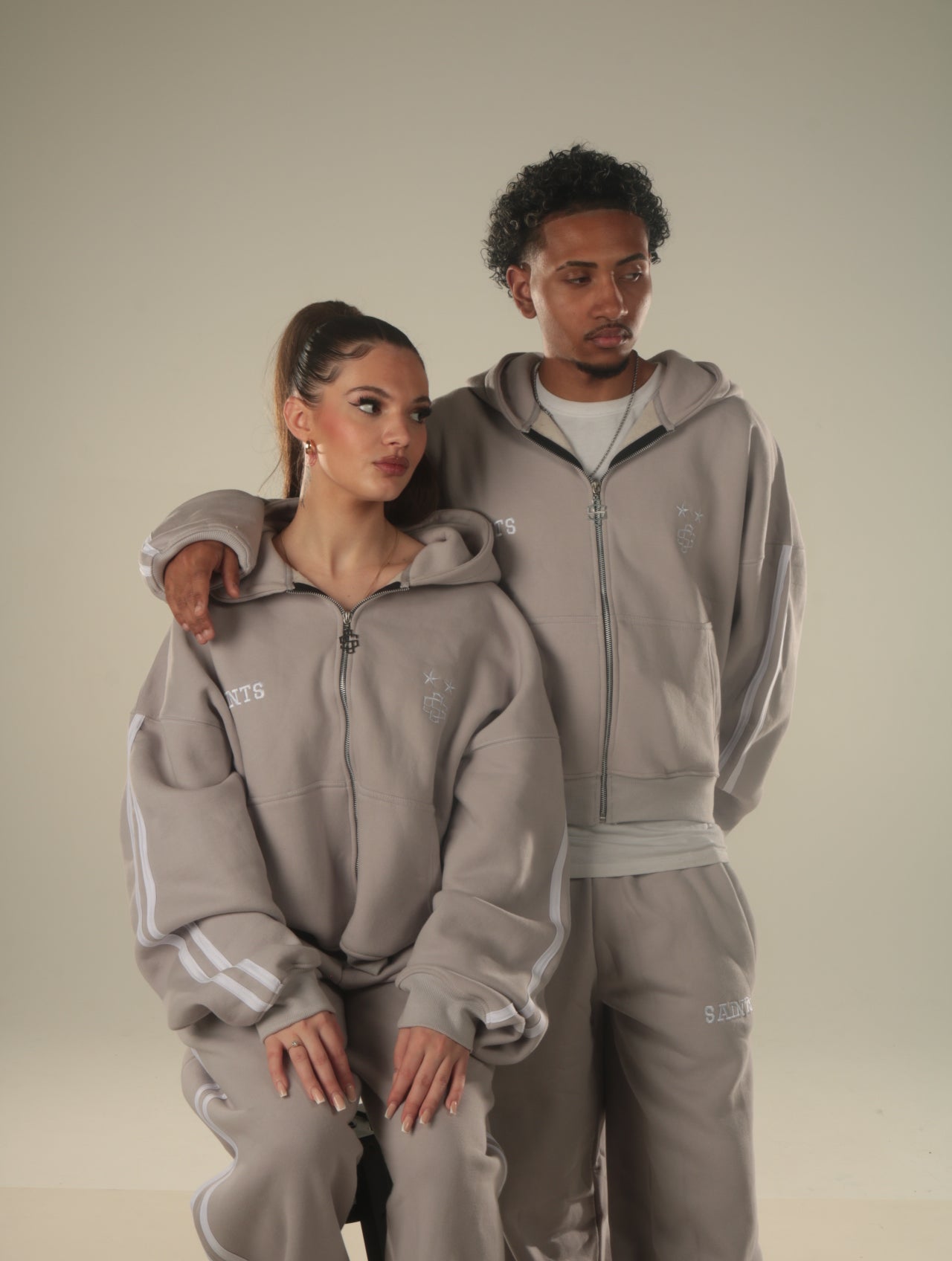 Basic 2000 Zip Up Hoodie Grey